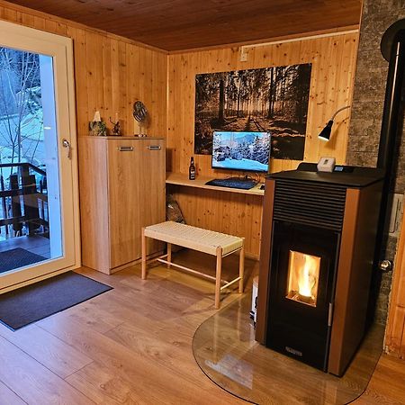Petit Chalet Rustique Et Bucolique Bovernier Zewnętrze zdjęcie
