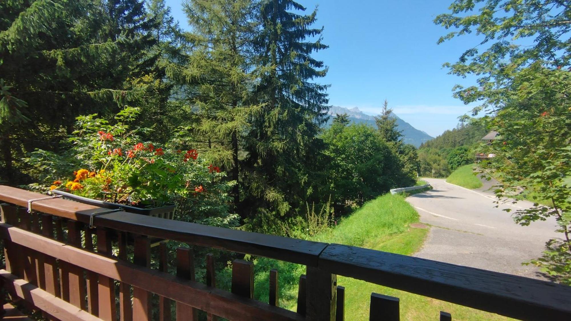 Petit Chalet Rustique Et Bucolique Bovernier Zewnętrze zdjęcie