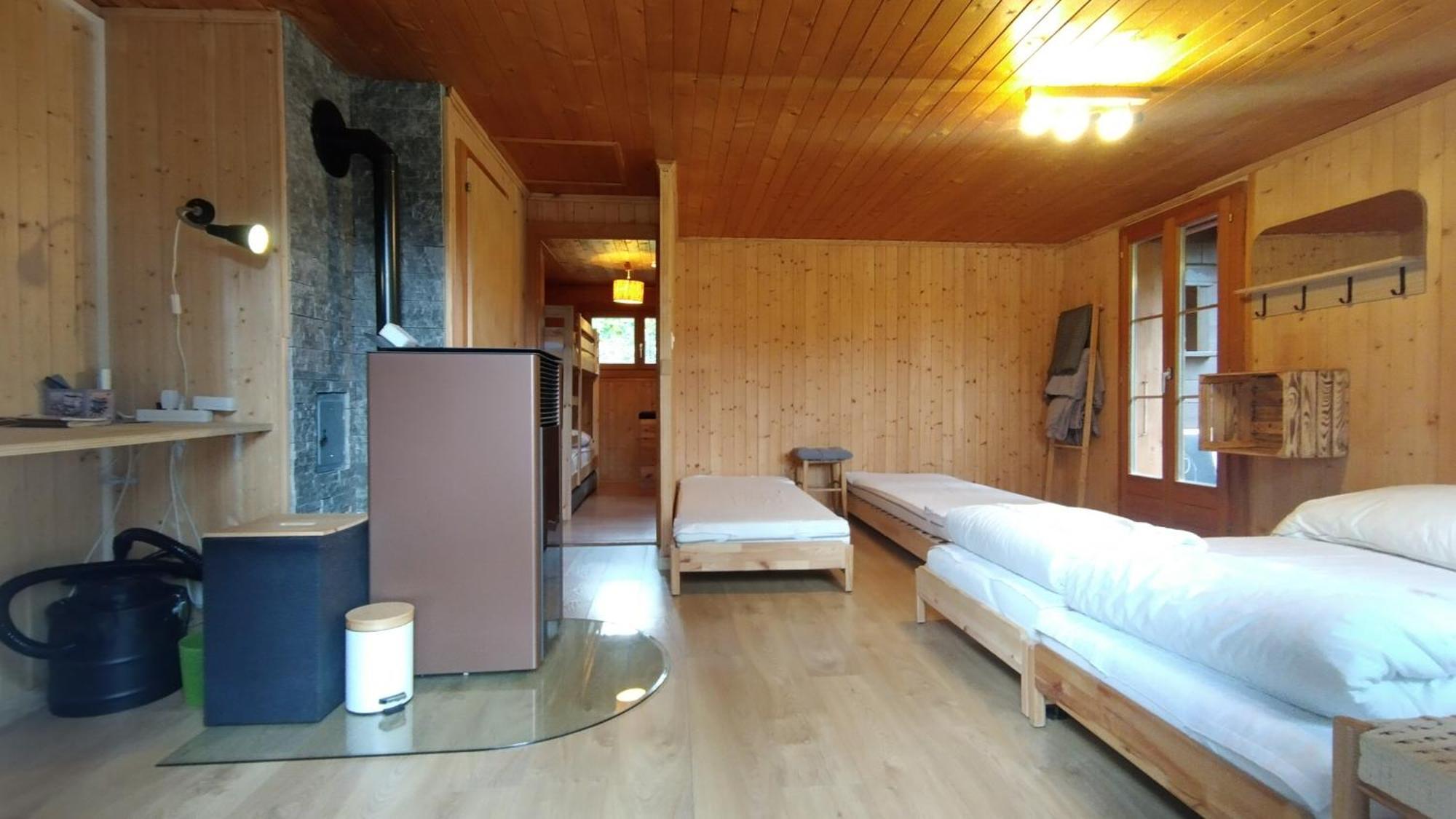 Petit Chalet Rustique Et Bucolique Bovernier Zewnętrze zdjęcie
